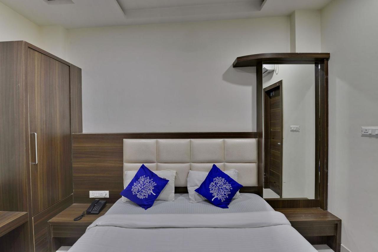 Hotel Amar Palace Ujjain Exterior photo